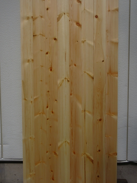レッドパイン 無垢フローリング OPC(1枚板) 床暖対応   ウレタンクリアツヤ消塗装 節あり 15×110×1818(mm) 1.6平米入