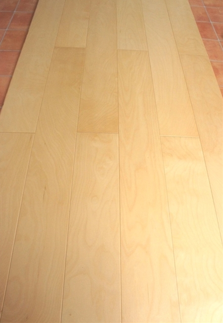 カバ(バーチ) 複合フローリング 2mm単板 床暖対応  重歩行 UVセラミッククリア塗装 Aグレード 12×120×909(mm) 1.53平米入