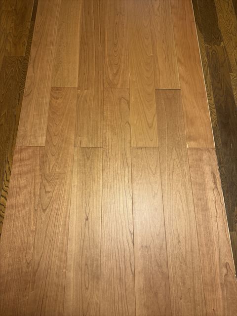 アメリカン(ブラック)チェリー 複合フローリング 2mm単板 床暖対応 直貼用 重歩行 UVセラミッククリア塗装 Aグレード 12×120×909(mm) 1.53平米入